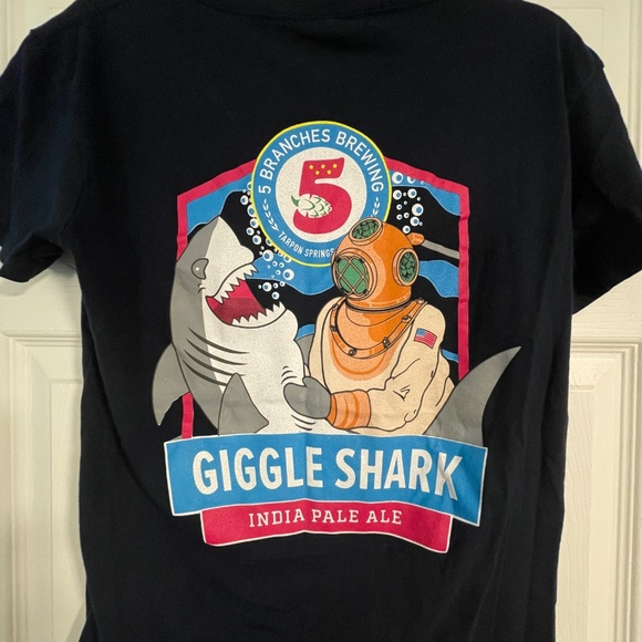 5 Branches Brewing Giggle Shark V-Neck Tee-Women's Medium - Picture 6 of 8